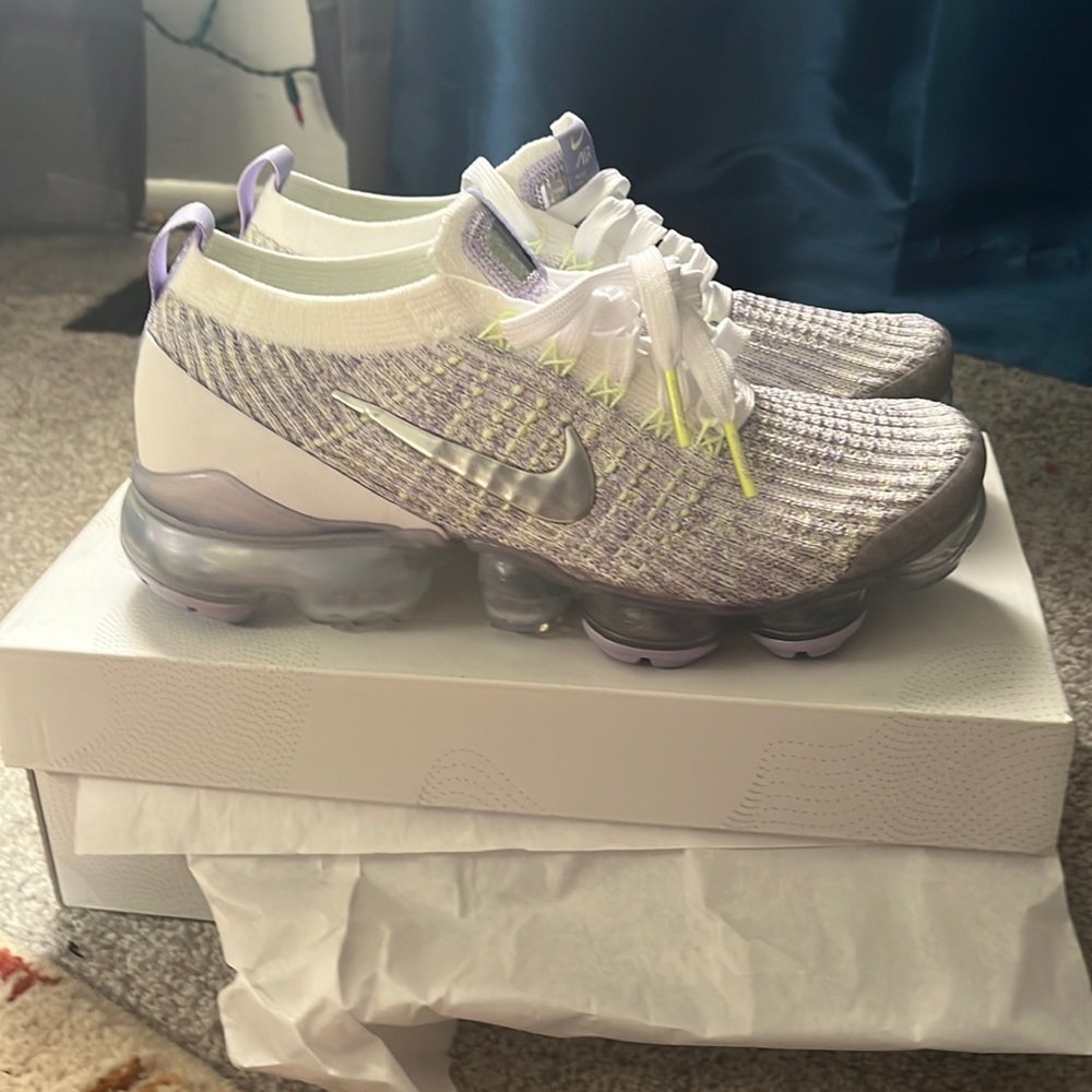 Women’s air vapormax flyknit 3